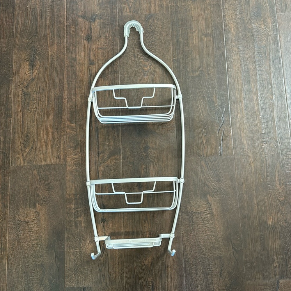 Three tier show caddy silver rust resistant